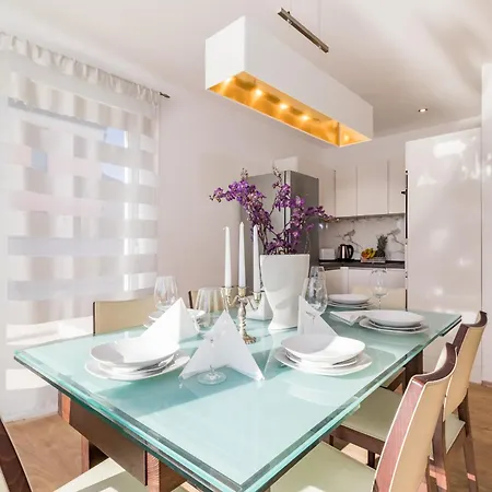 Casablanca - プーラ