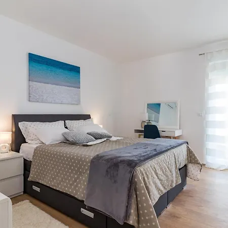 ヴィラ Casablanca - プーラ